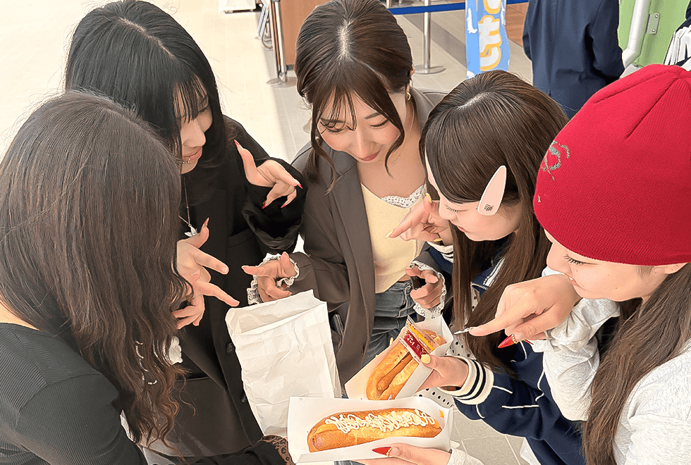 放課後を楽しむ学生