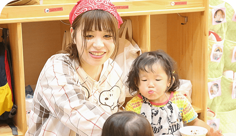保育現場でこどもと関わる学生